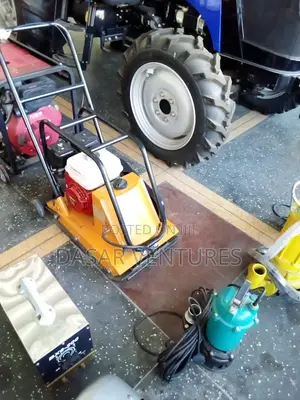 Plate Compactor 115kg 60kn With Reverse