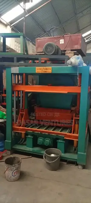 QTJ-4-40 Concrete Block Making Machine