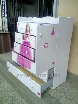 Chest of Drawers 4 by 4 Fitts