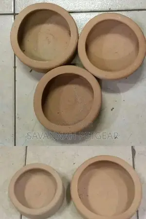 Rabbit Clay Pot Feeding Bowls