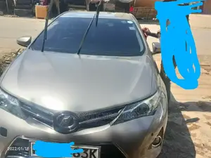Auris 2015