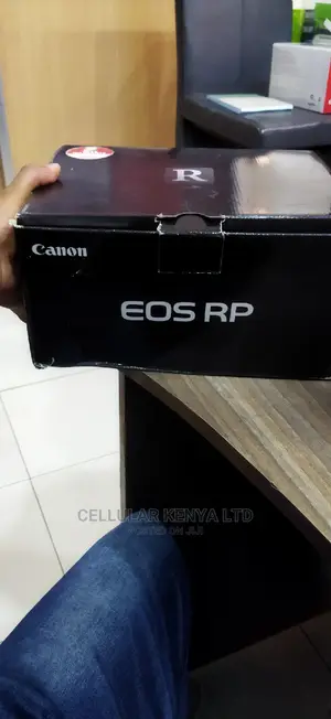 Canon EOS RP Mirrorless Camera