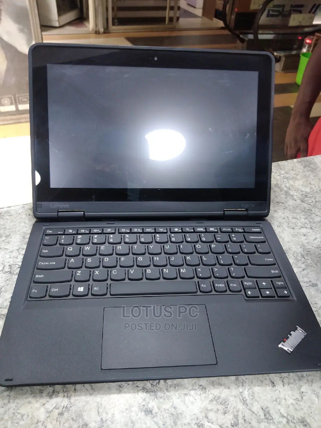 Laptop Lenovo Yoga 11e 4GB Intel Celeron SSD 128GB