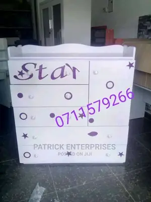 Chest of Drawers 4 by 4