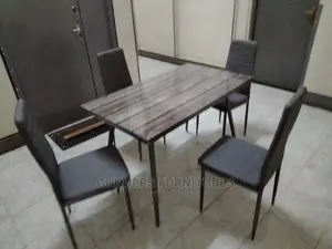 4 Seaters Dining Table.