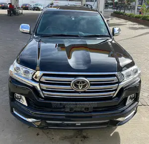 2016 Toyota Land Cruiser - Black Edition: Powerful and Stylish SUV