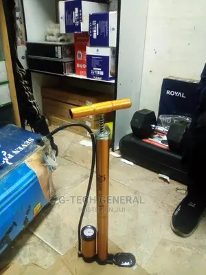 Bicycle Pump/Large Size With Pressure Gauge