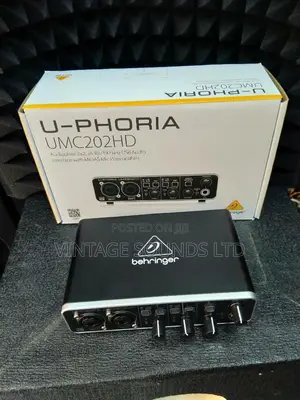 Behringer Umc 202 Usb Studio Soundcard/ Audio Interface