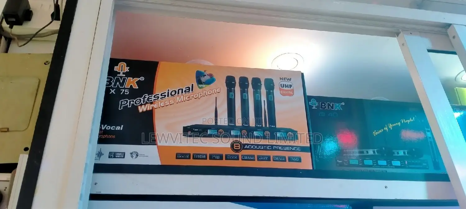 BNK X75 Wireless Microphone