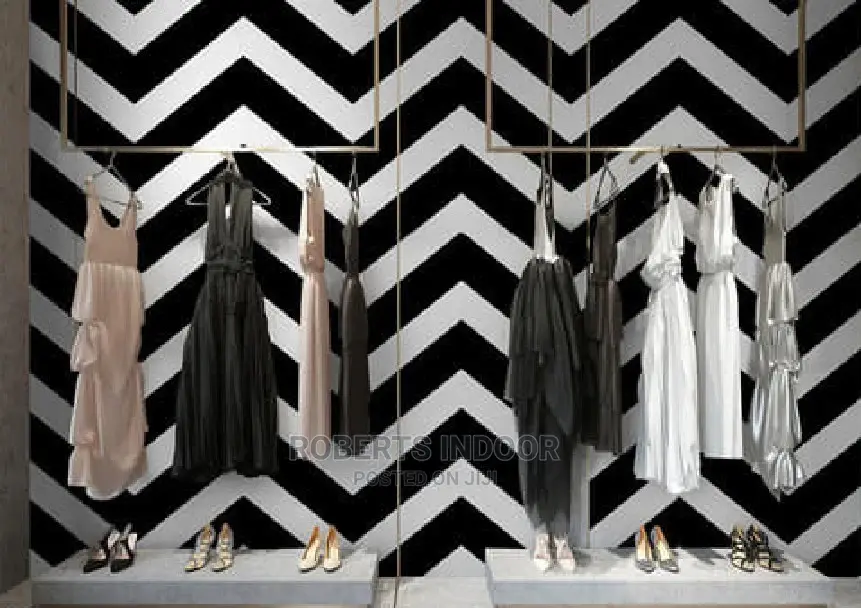 Zigzag Black and White Wallpaper