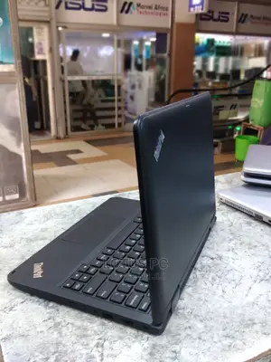 Laptop Lenovo Yoga 11e 4GB Intel Celeron SSD 128GB