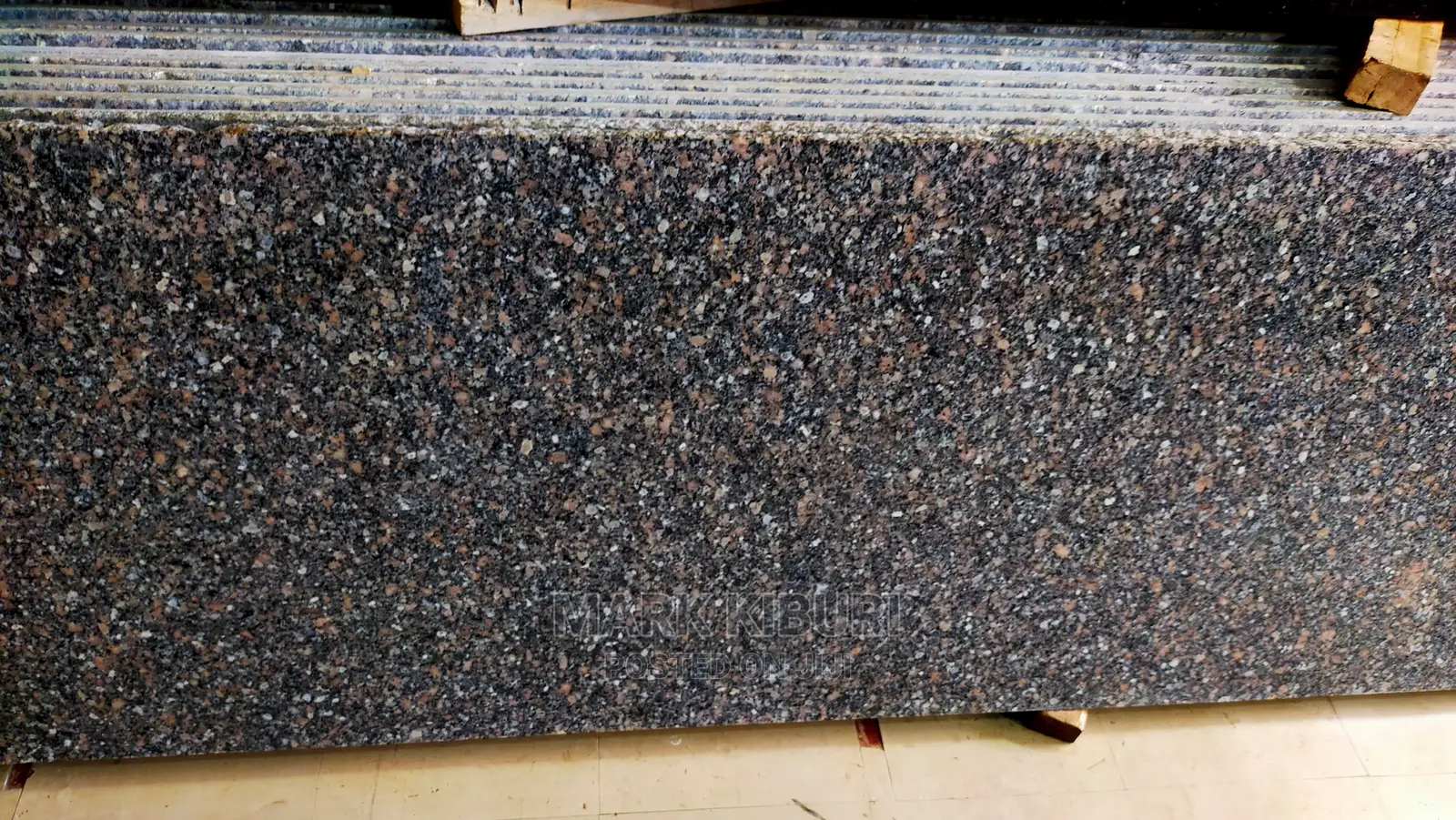 Grey N Cream -Granite