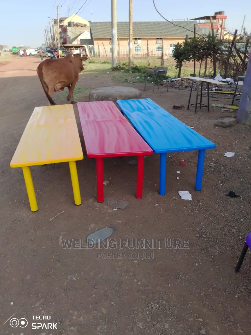 Rectangle /Bean Shape / Round Table Available