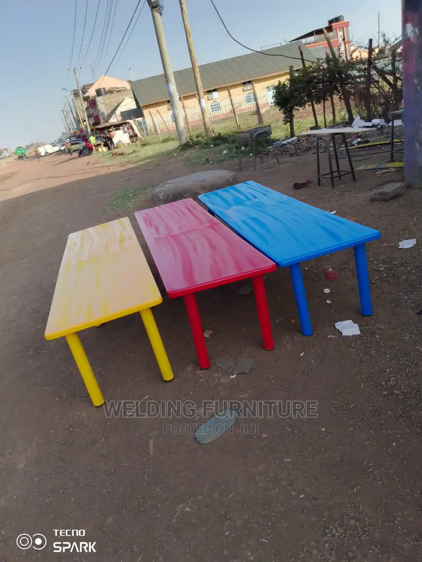 Kindergarden Table/Bean Shape