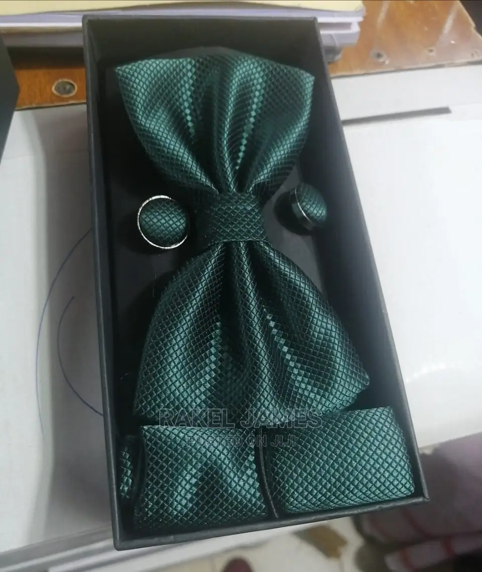 Emarld Green Bow Tie