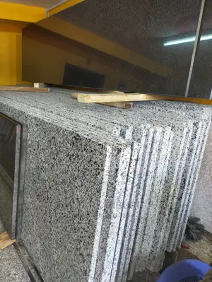 8x2ft Granite. Slabs