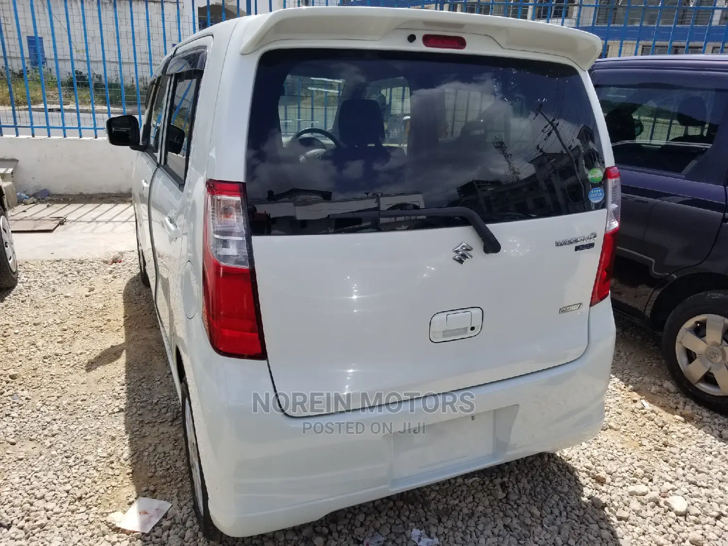 Suzuki Wagon 2015 White