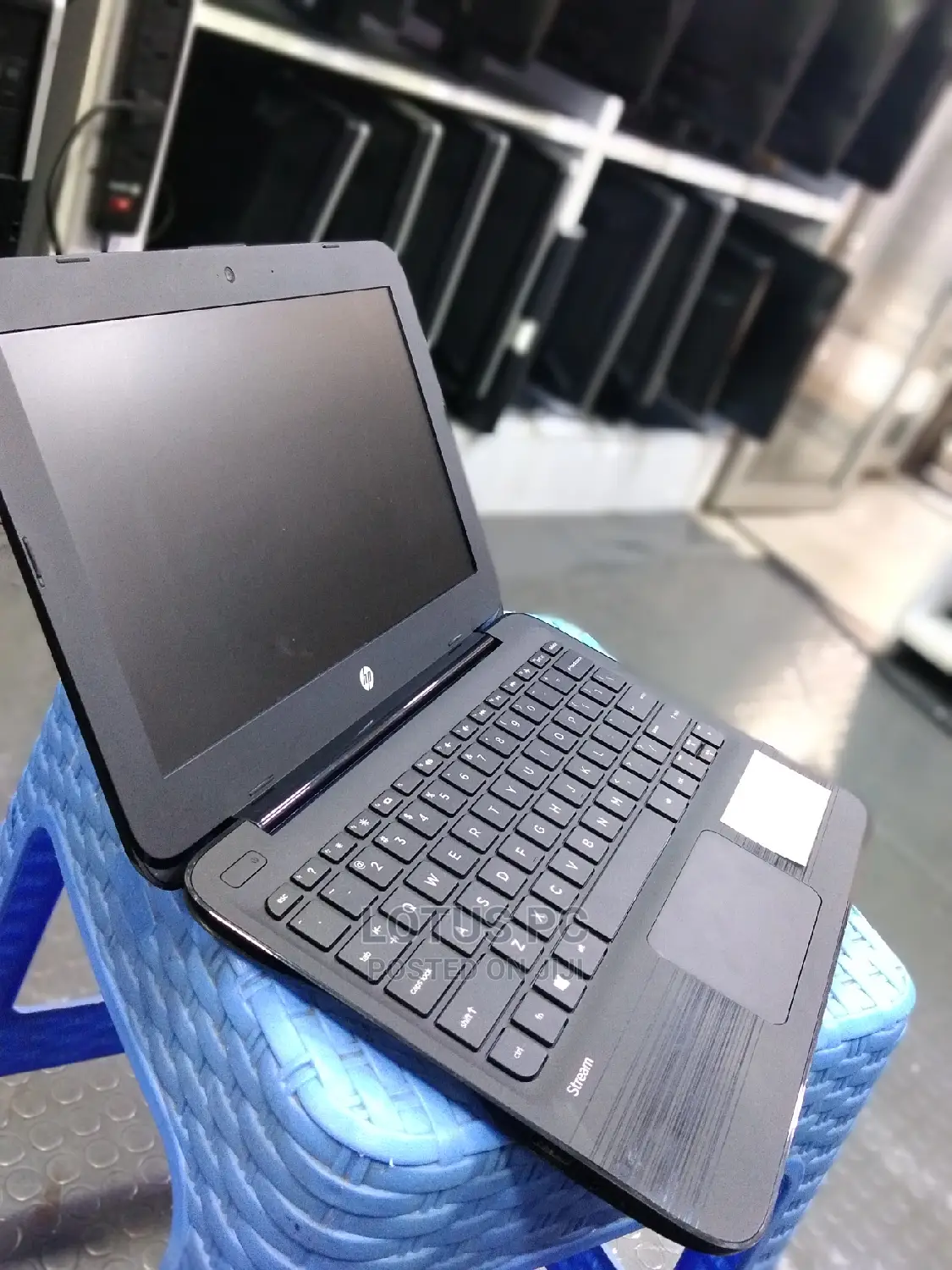 Laptop HP Stream 11 Pro G4 EE 4GB Intel Celeron SSD 60GB