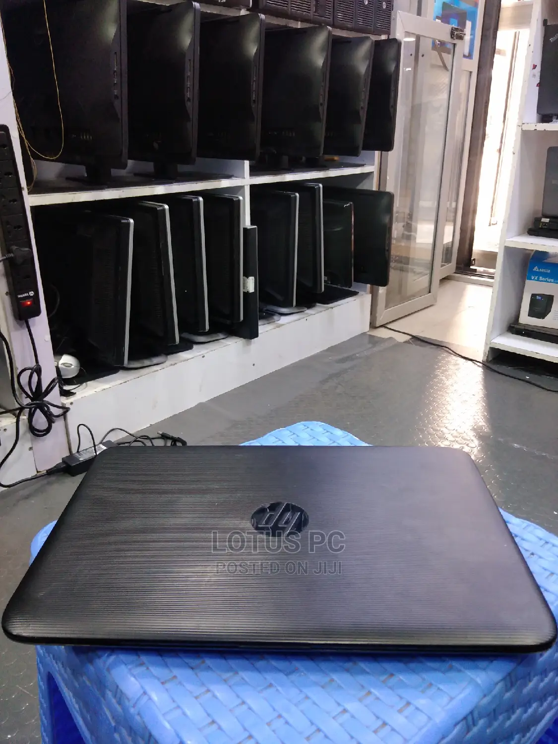 Laptop HP Stream 11 Pro G4 EE 4GB Intel Celeron SSD 60GB