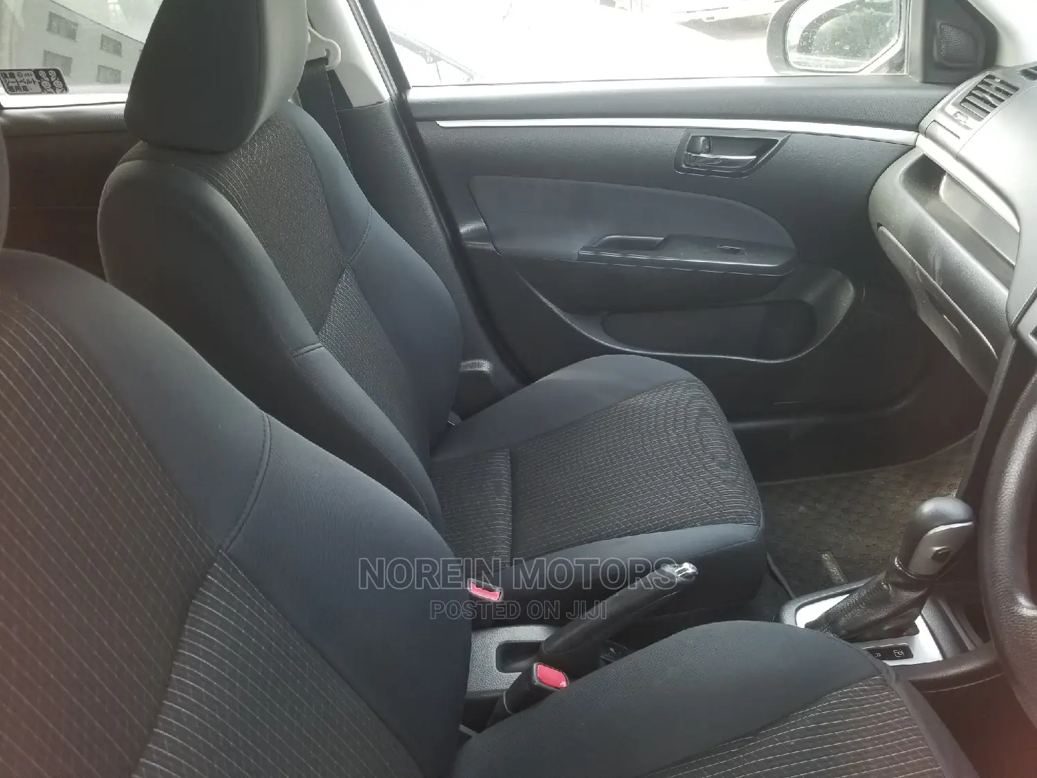 Suzuki Swift 2014 Silver