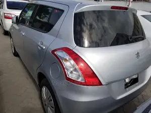 Suzuki Swift 2014 Silver