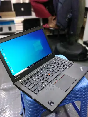 Laptop Lenovo ThinkPad X250 4GB Intel Core I5 HDD 500GB