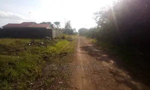 1⁄4 Acre of Land for Sale