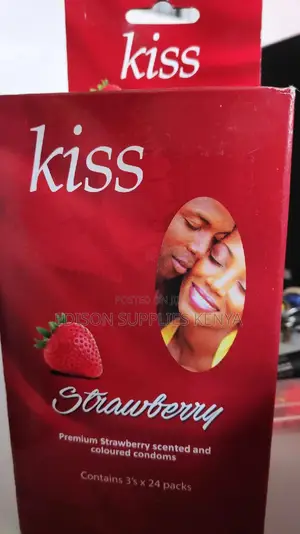 Kiss Strawberry Condoms