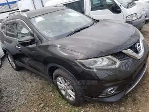 Nissan X-Trail 2014 SV Premium Black