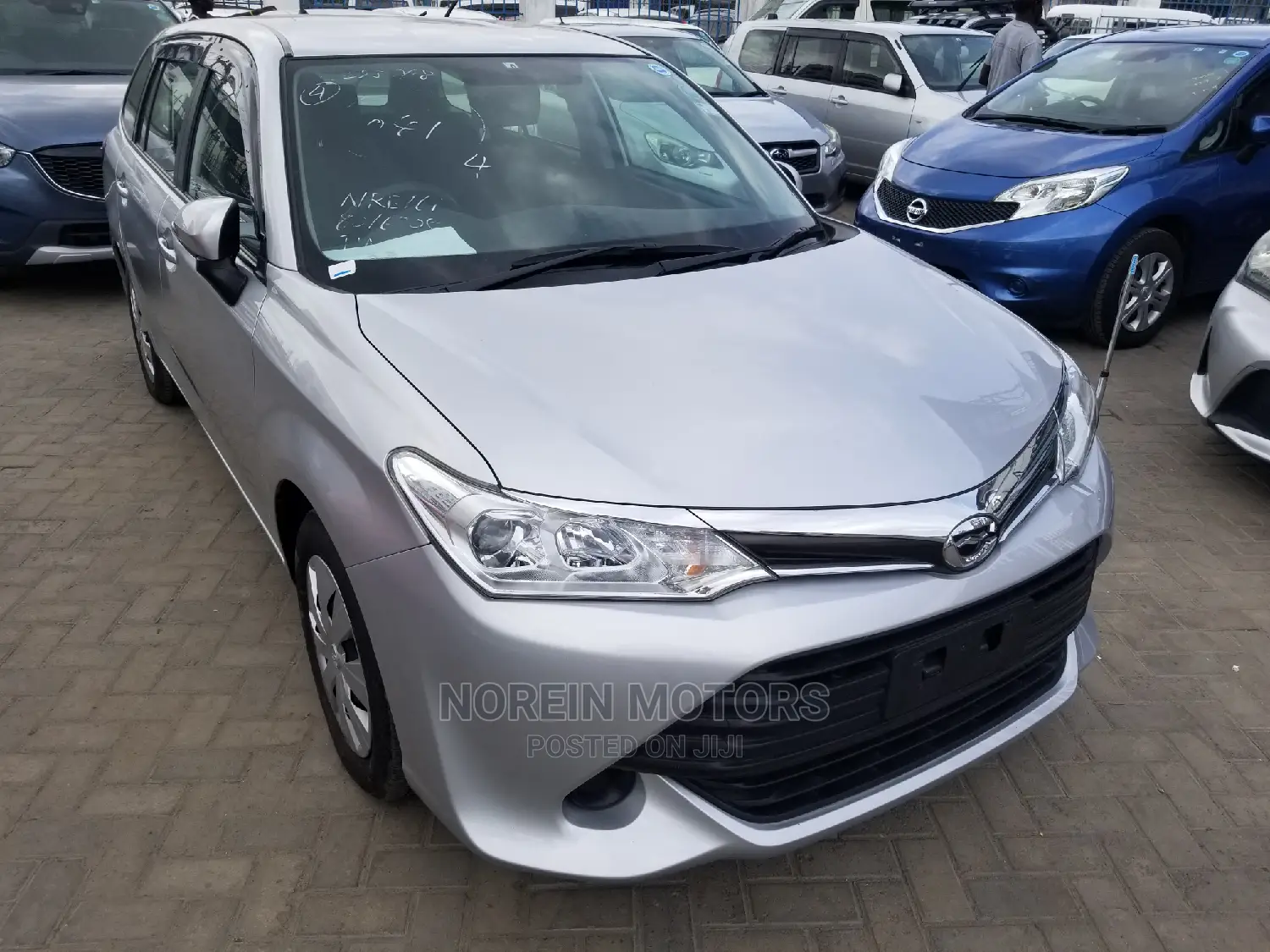 Toyota Fielder 2015 Silver