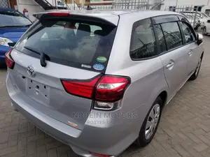 Toyota Fielder 2015 Silver
