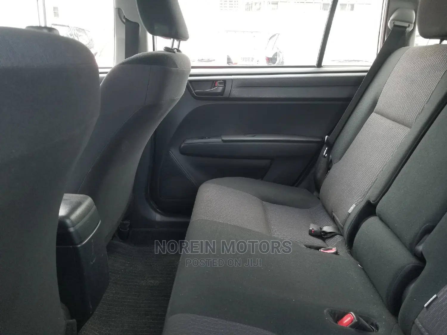 Toyota Fielder 2015 Silver