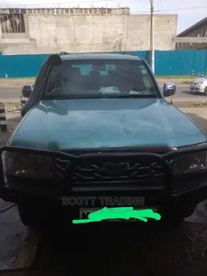 Landcruicer Fj100 Front Windscreen