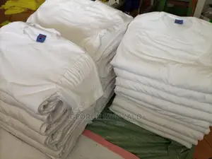 Large Quantities of Cotton White Plain T-Shirts