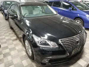 Toyota Crown 2015 Gray