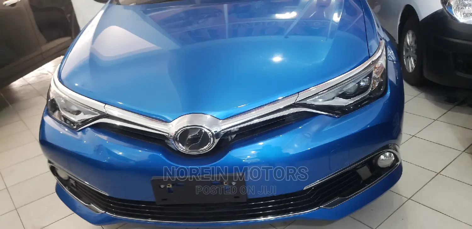 Toyota Auris 2015 Blue