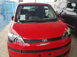 Toyota Spade 2015 Red