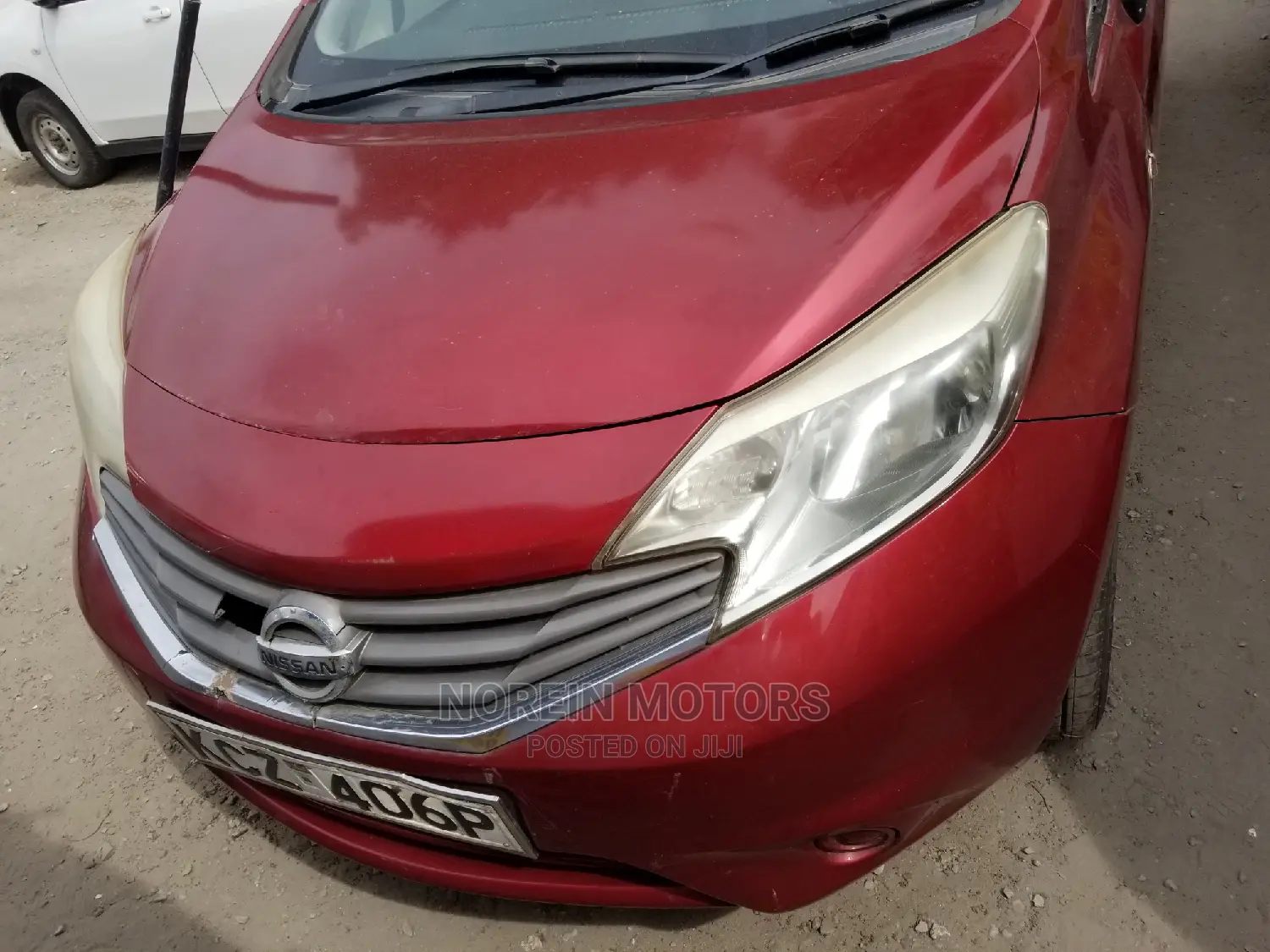 Nissan Note 2014 SV Premium Red