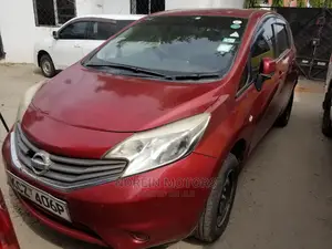 Nissan Note 2014 SV Premium Red