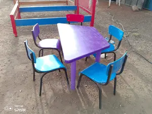 Kindergarten Tabke and Chairs