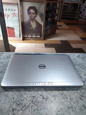Laptop Dell Latitude E7240 4GB Intel Core I5 SSD 128GB