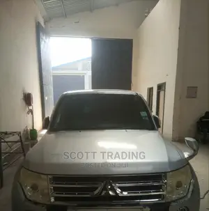 Pajero 2008-2016 Front Windscreen