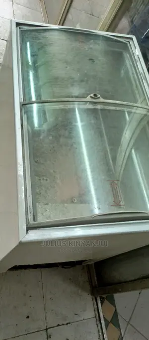 Deep Freezer Showcase