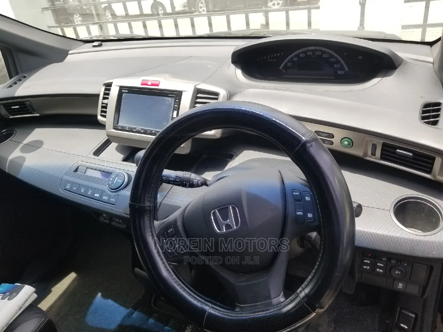 Honda Shuttle 2015 Black
