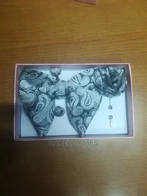 Butterfly Bow Tie