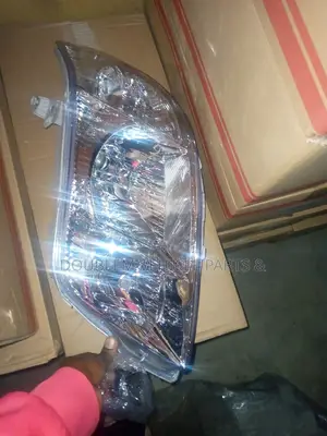Headlamp NZE 2005/Fielder 2005