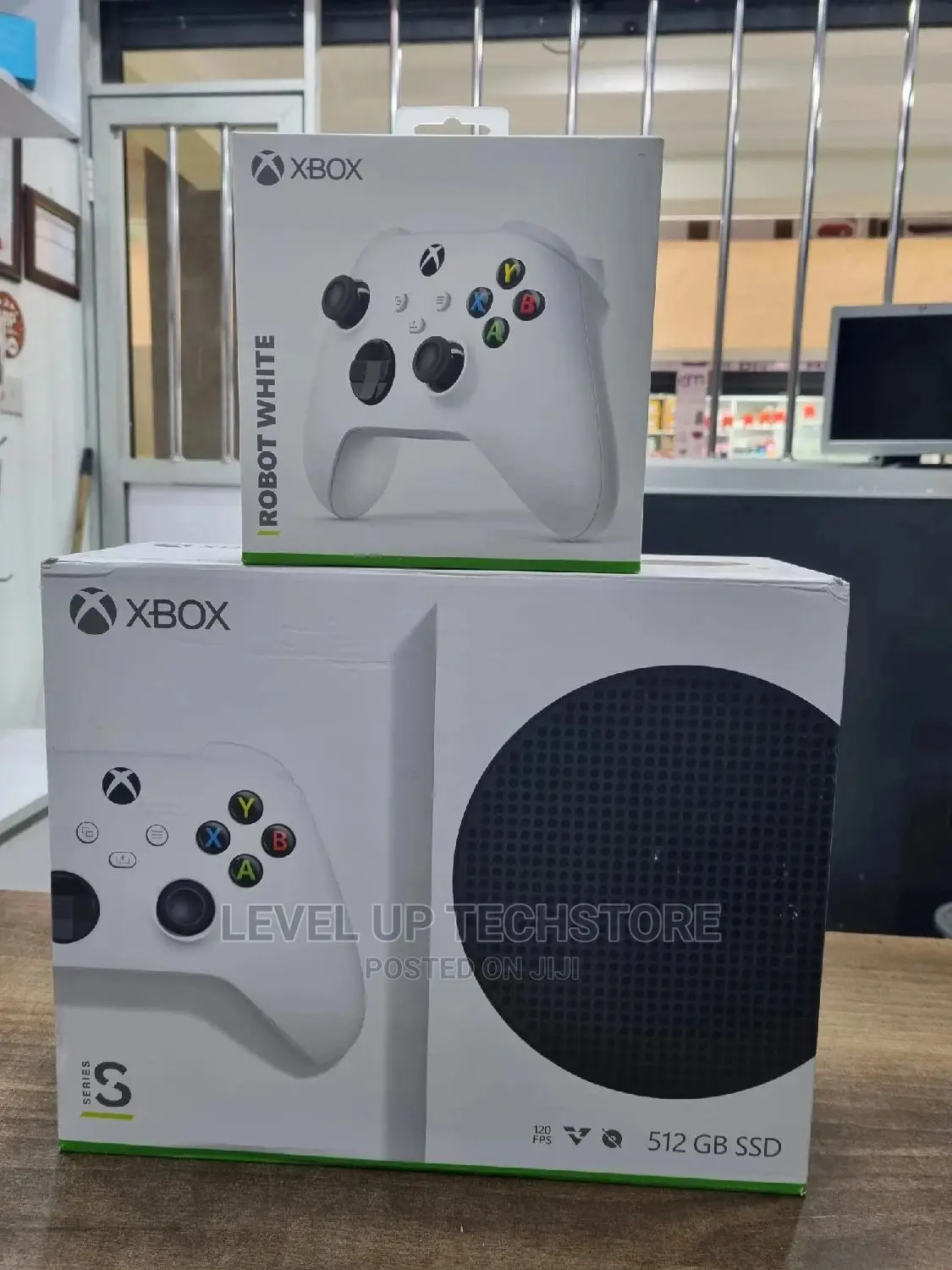 Xbox Series S 512gb Console With Xtra Robot White Controller