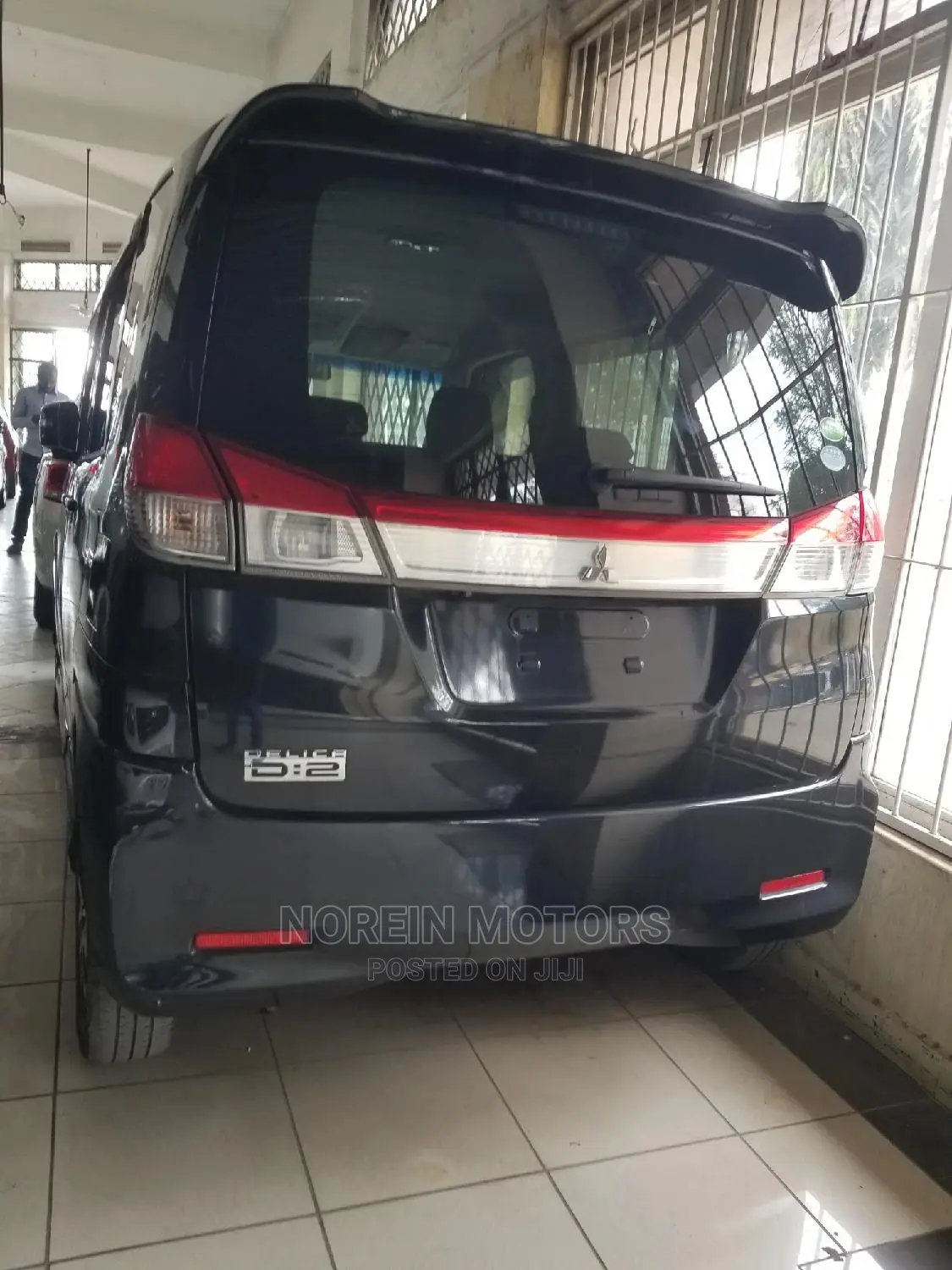Mitsubishi Delica 2014 Black