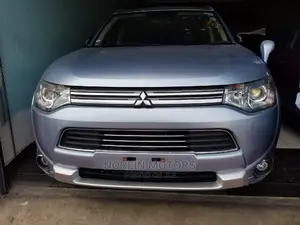 Mitsubishi Outlander 2014 Blue