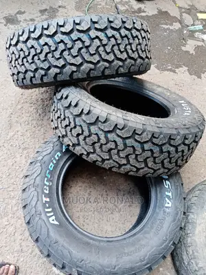 275/65r17 Yusta Tyre
